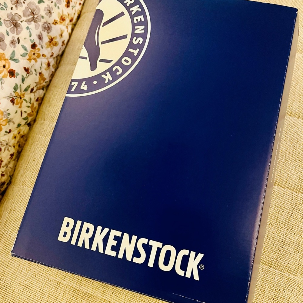 Staud by Birkenstock NWT High Shine New Beige - Size 39 Birkenstock /8-8.5 US - Picture 7 of 7